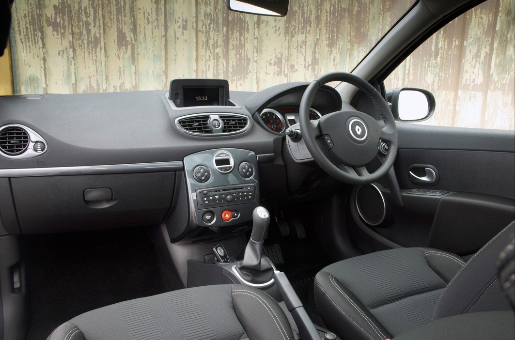 Renault  Clio (11) (1)